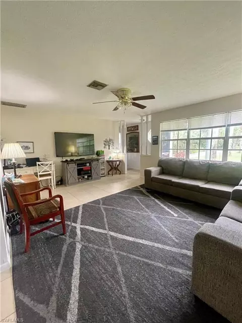 3871 27th Ave SW, Naples, FL 34117