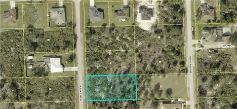 916 Maple Ave N, Lehigh Acres, FL 33972