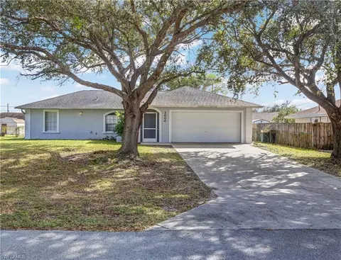 3000 49th St SW, Naples, FL 34116