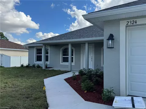 2324 Jacaranda Pkwy W, Cape Coral, FL 33993