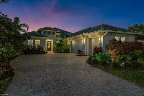 3203 Cotuit Ln, Naples, FL 34114