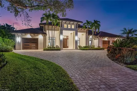 2166 Crayton Rd, Naples, FL 34103