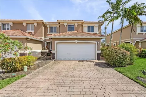 9826 Roundstone Cir, Fort Myers, FL 33967