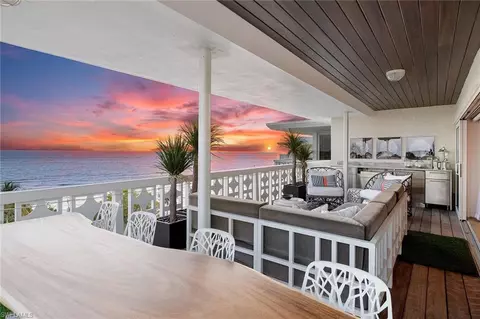 3401 Gulf Shore Blvd N #PH-D, Naples, FL 34103