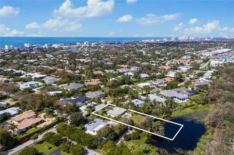 View/Area - 1400 Mandarin Rd, Naples, FL 34102 photo 9 of 10