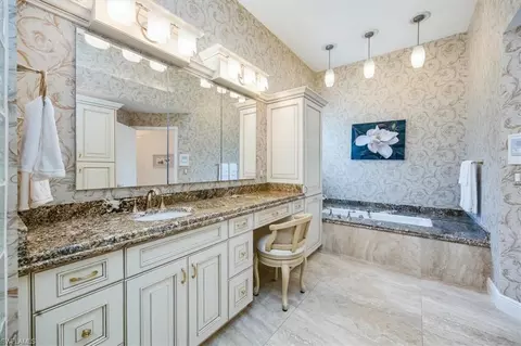Bath - 559 Eagle Creek Dr, Naples, FL 34113 photo 3 of 4