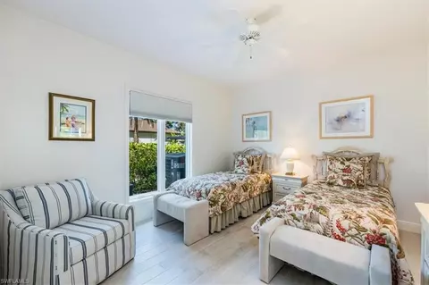 Bedroom - 559 Eagle Creek Dr, Naples, FL 34113 photo 5 of 5