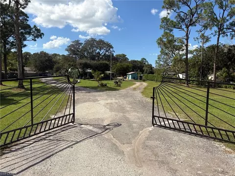 1320 Saint Clair Shores Rd, Naples, FL 34104