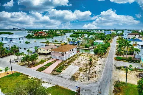 6017 Cypress Ln, Bonita Springs, FL 34134