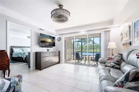 190 Pebble Beach Blvd #103, Naples, FL 34113