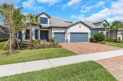 9575 Curlew Dr, Naples, FL 34120 photo 2