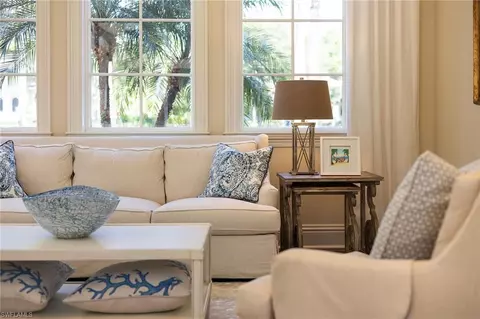 29100 Teramo Way, Naples, FL 34110 photo 9