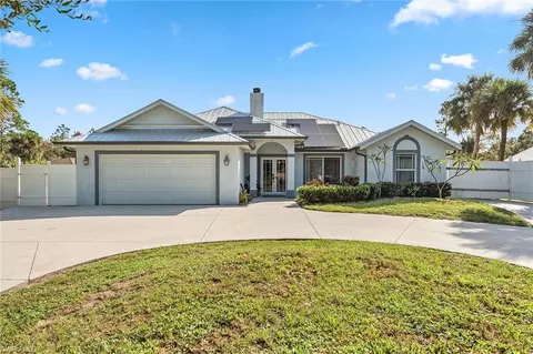 180 12th St NE, Naples, FL 34120