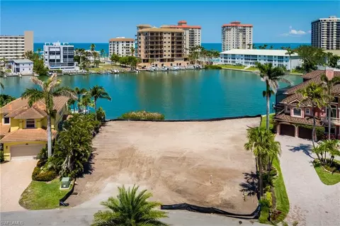 141 Conners Ave, Naples, FL 34108