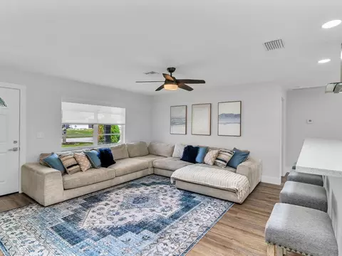 8184 Anhinga Rd, Fort Myers, FL 33967