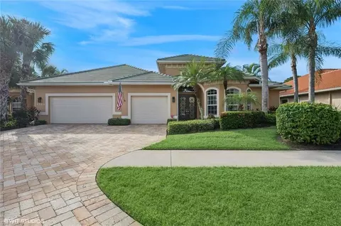 4908 Rustic Oaks Cir, Naples, FL 34105