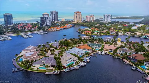 341 Devils Bight, Naples, FL 34103 photo 3