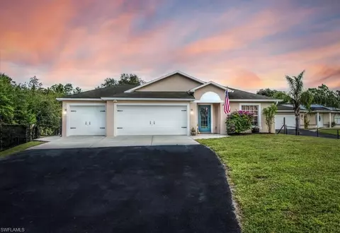 2835 35th Ave NE, Naples, FL 34120