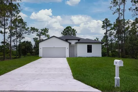 453 Woodman Dr, Lehigh Acres, FL 33972