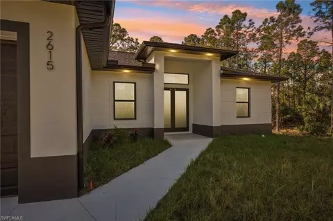 2615 34th St, Lehigh Acres, FL 33971