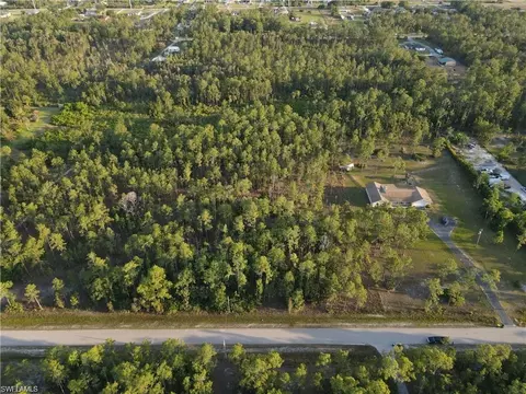 Nnn 50th Ave Ne, Naples, FL 34120