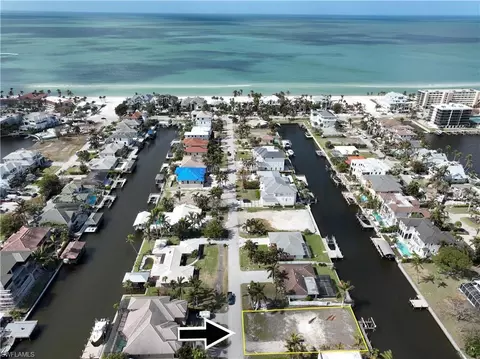 227 Channel Dr, Naples, FL 34108