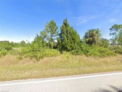 101 E 10th St, Lehigh Acres, FL 33972