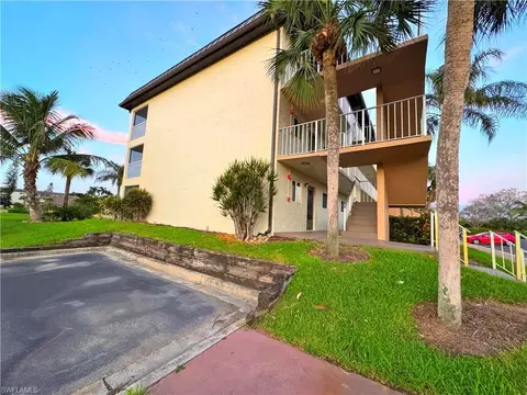 1014 Manatee Rd #F101, Naples, FL 34114