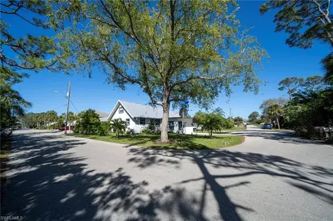 3986 Bennett Ln, Bonita Springs, FL 34134