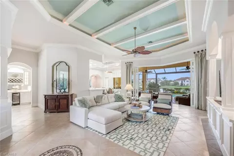 7535 Hogan Ct, Naples, FL 34113