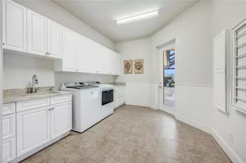7535 Hogan Ct, Naples, FL 34113 photo 30