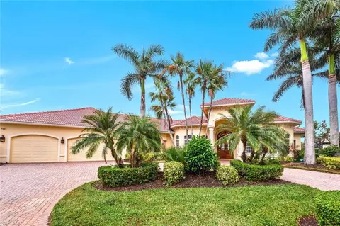 7535 Hogan Ct, Naples, FL 34113 photo 2