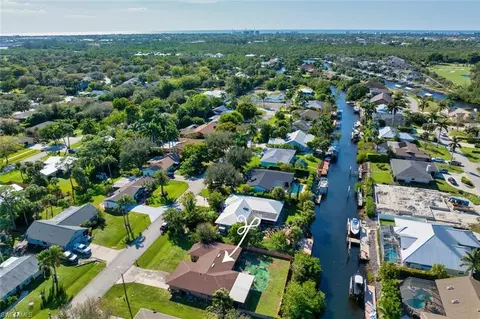 2297 Clipper Way, Naples, FL 34104