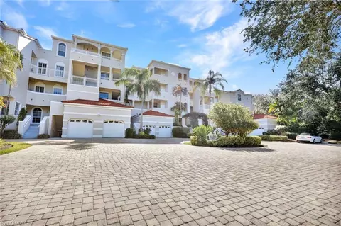 1540 Clermont Dr #F-301, Naples, FL 34109