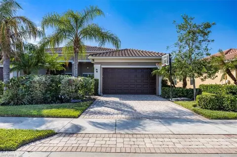 13549 Coronado Dr, Naples, FL 34109