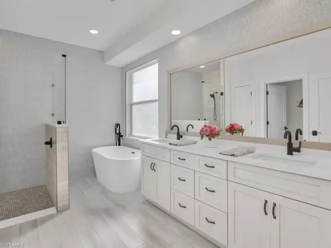 Bath - 8541 Pepper Tree Way, Naples, FL 34114 photo 1 of 3