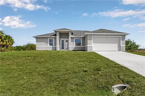 131 Bethlehem Pl, Labelle, FL 33935