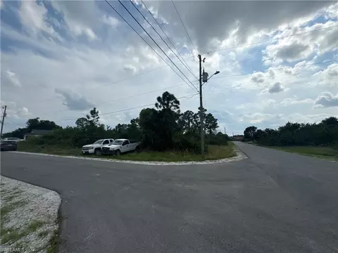 5231 6th St W, Lehigh Acres, FL 33971