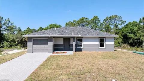 2607 Darlene Pl, Lehigh Acres, FL 33971