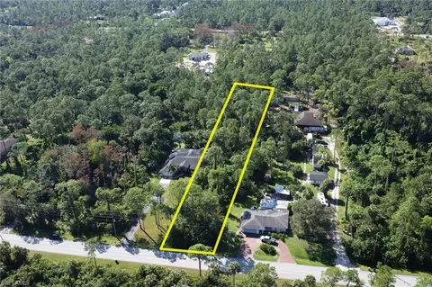 27 Nn 18 Ave NE, Naples, FL 34120