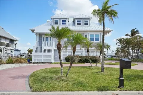 18323 Deep Passage Ln, Fort Myers Beach, FL 33931