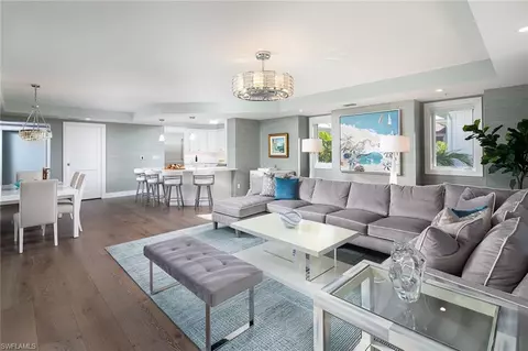 969 8th Ave S #202, Naples, FL 34102 photo 2