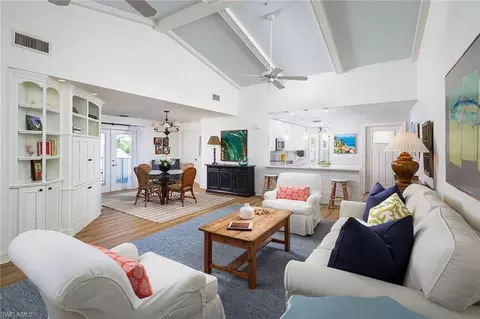 214 4th Ave S #C-202, Naples, FL 34102