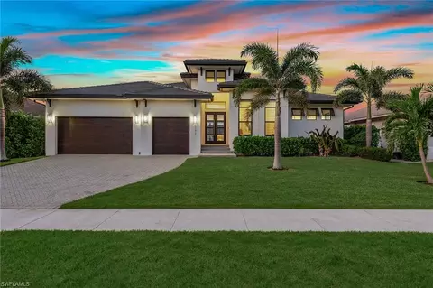 1172 Breakwater Ct, Marco Island, FL 34145