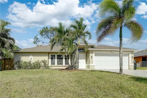 8381 Blackberry Rd, Fort Myers, FL 33967
