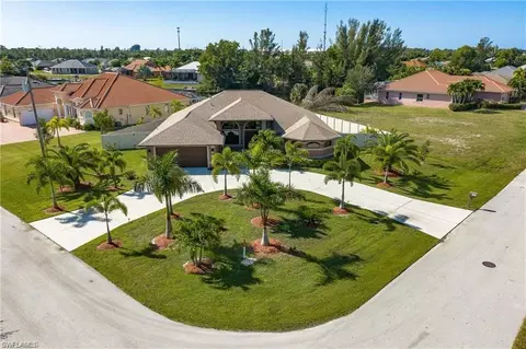 1718 SW 30th Ter, Cape Coral, FL 33914