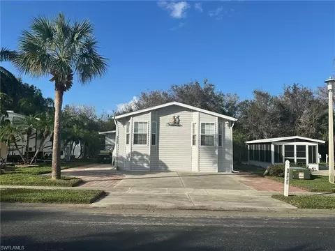 1028 Diamond Lake Cir, Naples, FL 34114