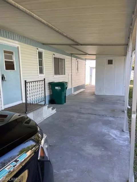 3215 Barrett Ave, Naples, FL 34112 photo 2