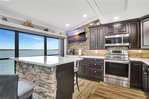 611 Palm Ave #G-35, Goodland, FL 34140