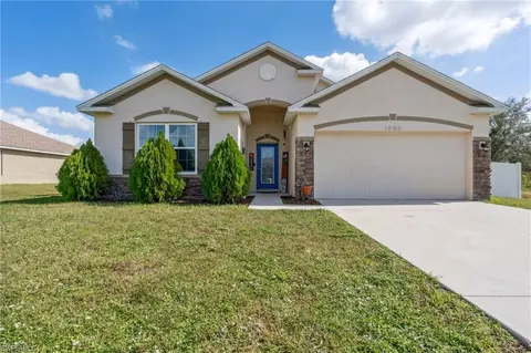1703 SW 17th Ave, Cape Coral, FL 33991
